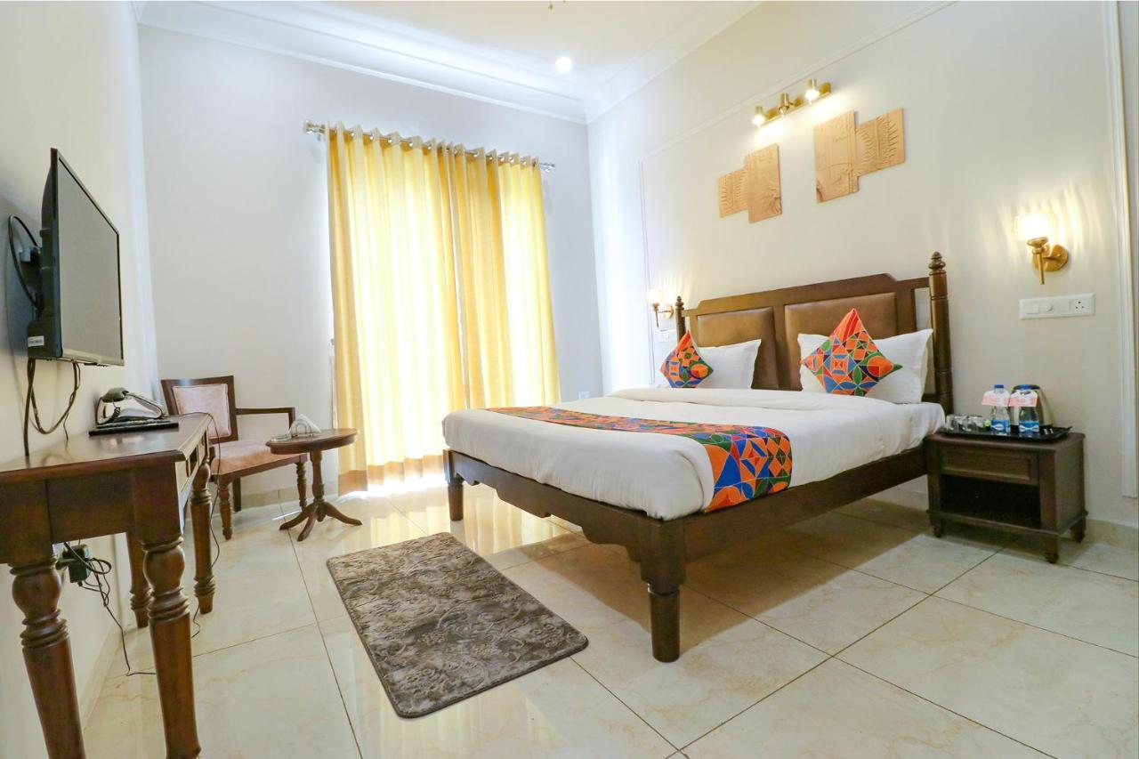 FabHotel K9 Villa Ludhiana Esterno foto