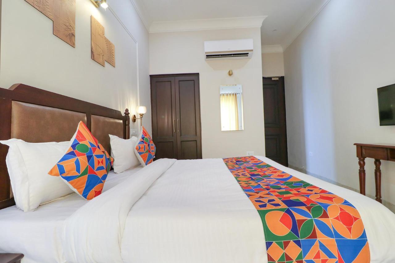 FabHotel K9 Villa Ludhiana Esterno foto