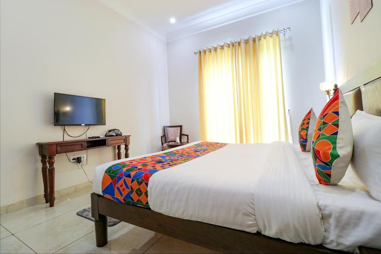 FabHotel K9 Villa Ludhiana Esterno foto